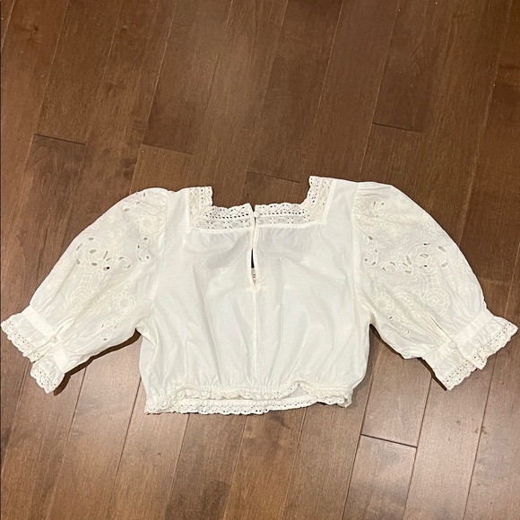 Embroidered Crop Top - Picture 3 of 5